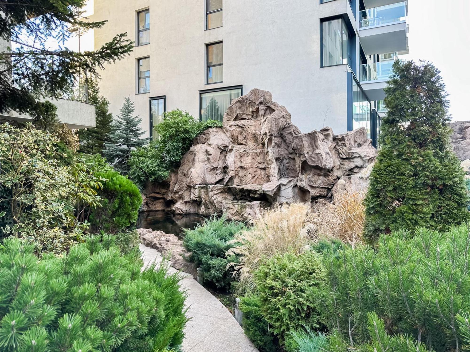 Garden Apartment - Herastrau Park 3Min Walk Bukarest Eksteriør billede