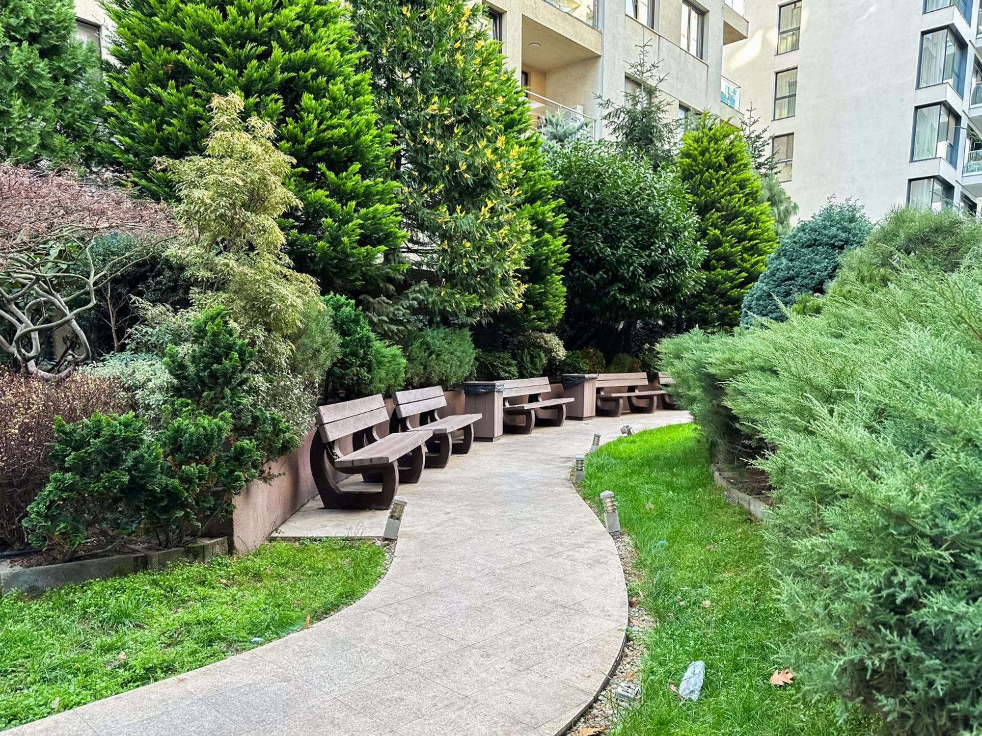 Garden Apartment - Herastrau Park 3Min Walk Bukarest Eksteriør billede