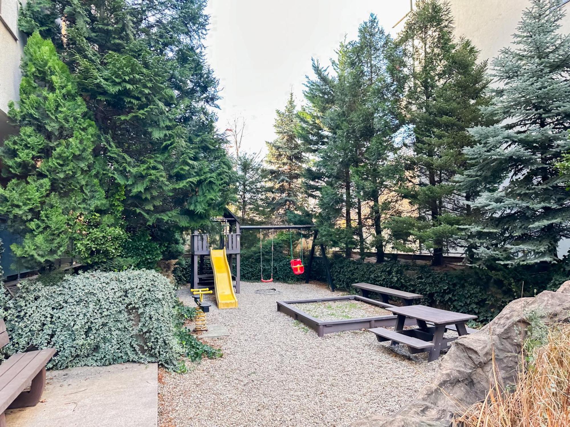 Garden Apartment - Herastrau Park 3Min Walk Bukarest Eksteriør billede